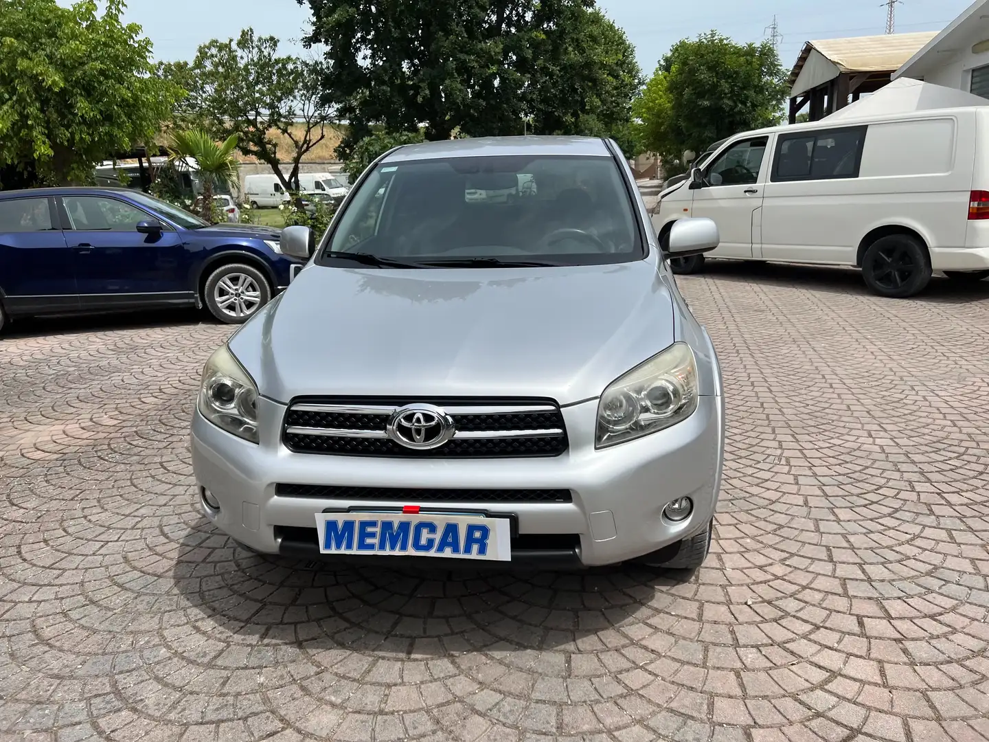 Toyota  2.2 D-4D 177CV Sol Plus